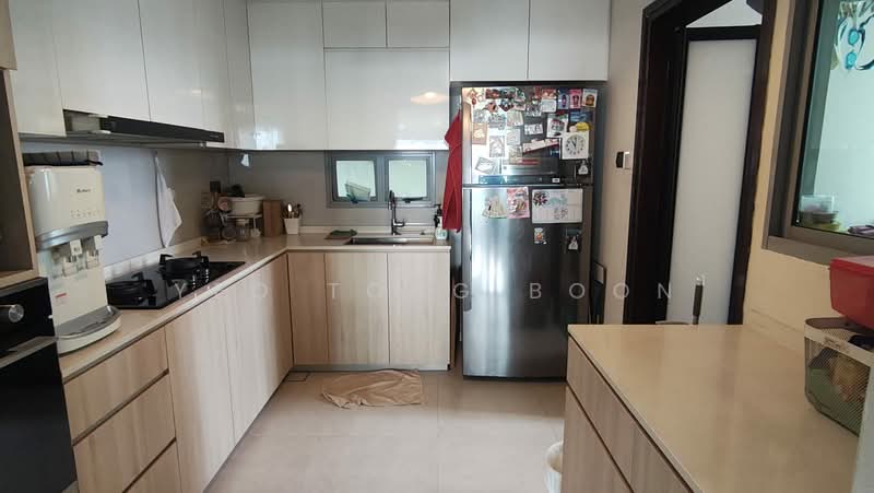 Bishan Loft Condominium For Sale at S$ 2,500,000 | PropertyGuru Singapore - Kitchen
