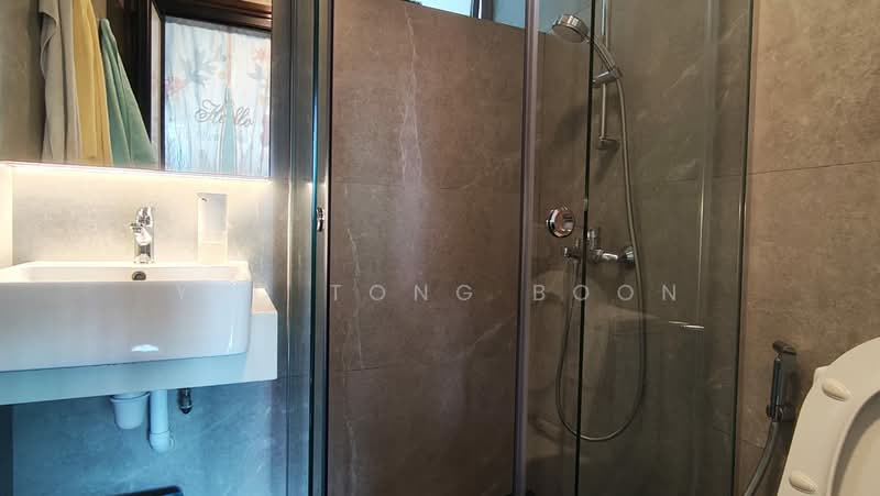 Bishan Loft Condominium For Sale at S$ 2,500,000 | PropertyGuru Singapore - Bathroom