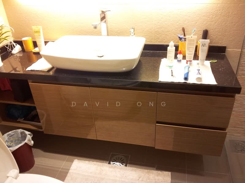 Laguna Green Condominium For Sale at S$ 1,850,000 | PropertyGuru Singapore - Bathroom