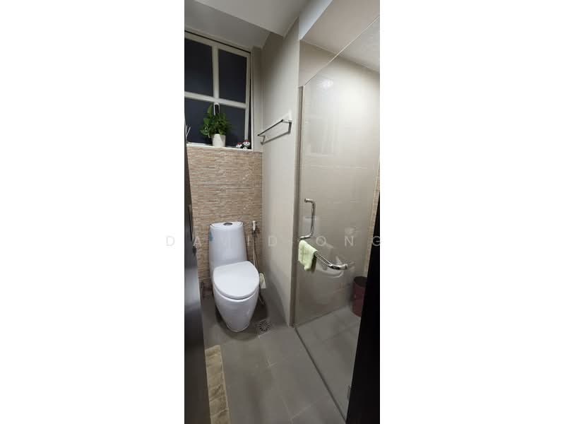 Laguna Green, 20 Jalan Hajijah, 3 Bedrooms, 1,152 sqft, Condominium For Sale, by David Ong, 500086596 - Bathroom - PropertyGuru.com.sg