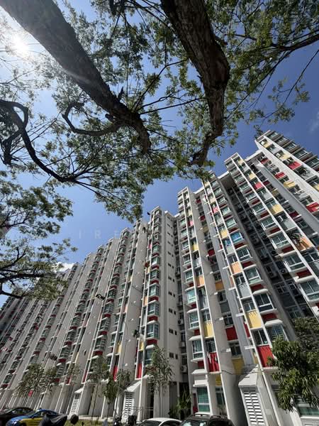 456 Ang Mo Kio Avenue 10 HDB Flat For Sale at S$ 460,000 | PropertyGuru Singapore - Exterior