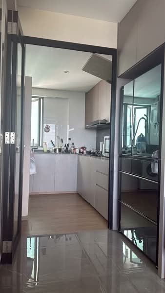 Waterfront Waves, 766 Bedok Reservoir Road, 4 Bedrooms, 1,572 sqft, Condominium For Rent, by Hong Meiyu, 500086602 - Kitchen - PropertyGuru.com.sg