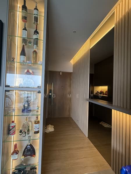 Waterfront Waves, 766 Bedok Reservoir Road, 4 Bedrooms, 1,572 sqft, Condominium For Rent, by Hong Meiyu, 500086602 - Corridor - PropertyGuru.com.sg