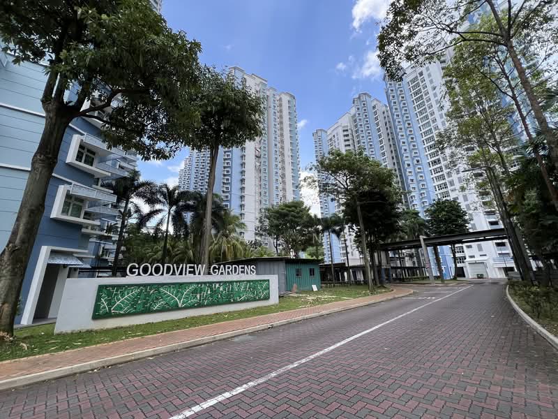 395 Bukit Batok West Avenue 5 HDB Flat For Sale at S$ 575,000 | PropertyGuru Singapore - Exterior