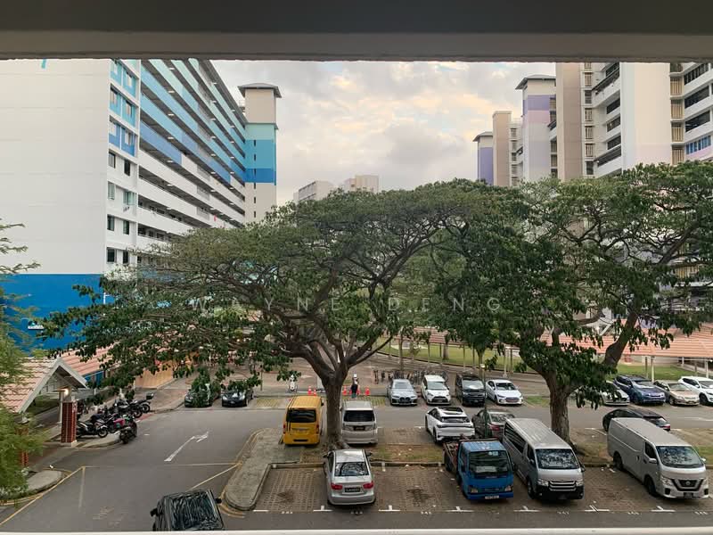36 Chai Chee Avenue HDB Flat For Sale at S$ 380,000 | PropertyGuru Singapore - Carpark