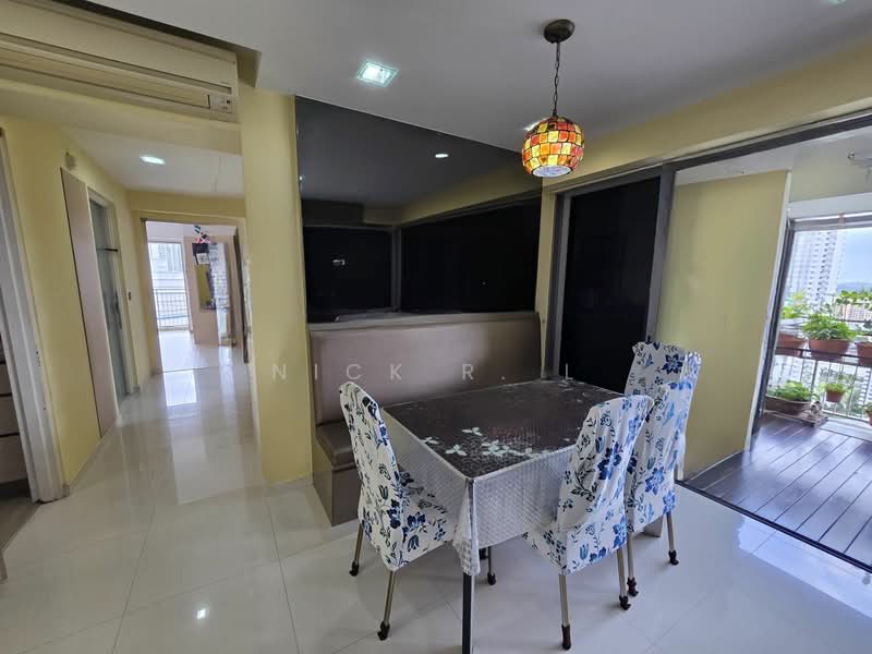 138B Lorong 1A Toa Payoh HDB Flat For Sale at S$ 1,488,888 | PropertyGuru Singapore - Dining Room