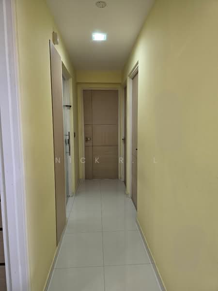 138B Lorong 1A Toa Payoh HDB Flat For Sale at S$ 1,488,888 | PropertyGuru Singapore - Corridor