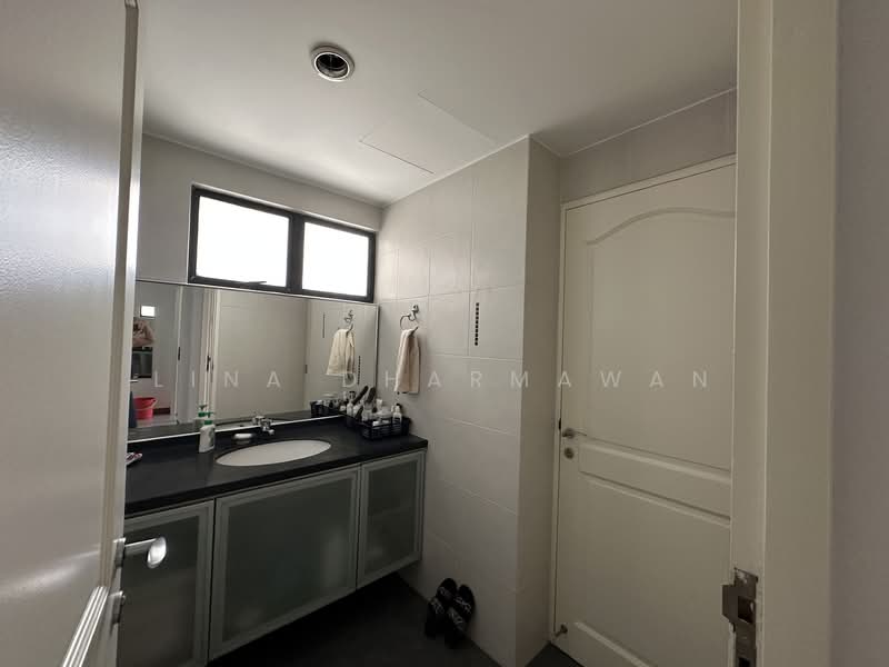 Bayshore Park, 50 Bayshore Road, 4 Bedrooms, 2,325 sqft, Condominium For Rent, by Lina Dharmawan, 500086646 - Bathroom - PropertyGuru.com.sg