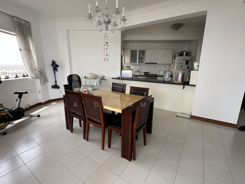 Bayshore Park, 50 Bayshore Road, 4 Bedrooms, 2,325 sqft, Condominium For Rent, by Lina Dharmawan, 500086646 - Kitchen - PropertyGuru.com.sg