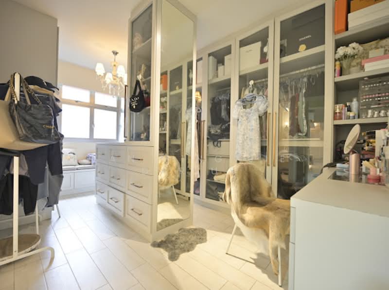 443A Bukit Batok West Avenue 8 HDB Flat For Sale at S$ 758,000 | PropertyGuru Singapore - Bedroom 1 