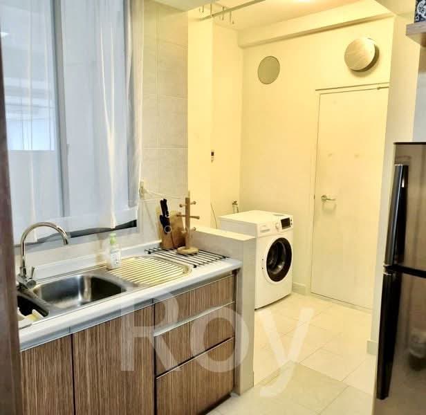 The Lakeshore, 31 Jurong West Street 41, 2 Bedrooms, 936 sqft, Condominium For Rent, by Roy Neo, 500086652 - Kitchen - PropertyGuru.com.sg