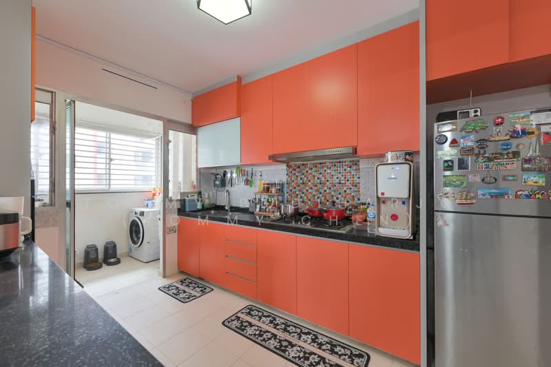 365A Sembawang Crescent HDB Flat For Sale at S$ 690,000 | PropertyGuru Singapore - Kitchen