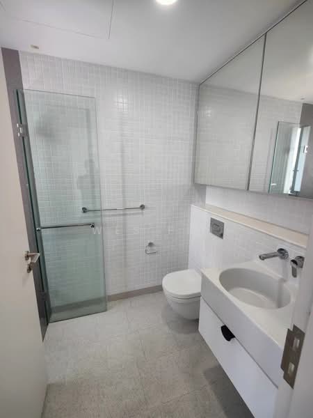 Jui Residences Condominium For Sale at S$ 1,390,000 | PropertyGuru Singapore - Bathroom