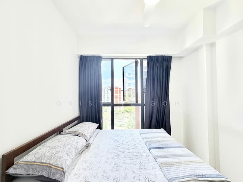 Riverfront Residences Condominium For Sale at S$ 799,999 | PropertyGuru Singapore - Bedroom