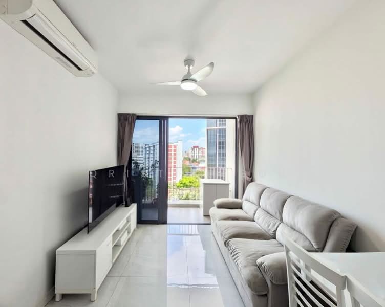 Riverfront Residences Condominium For Sale at S$ 799,999 | PropertyGuru Singapore - Living Room