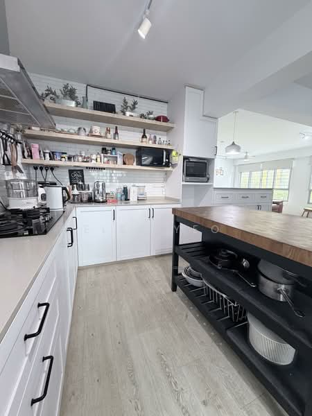 182B Woodlands Street 13, 182B Woodlands Street 13, Admiralty / Woodlands, 4 Bedrooms, 1,216 sqft, HDB Flat For Sale, by Elsa Yeo, 500086679 - Kitchen - PropertyGuru.com.sg