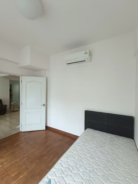 Tiara, 1 Kim Seng Walk, Room Rental, 130 sqft, Apartment For Rent, by Kingston, 500086695 - Bedroom - PropertyGuru.com.sg