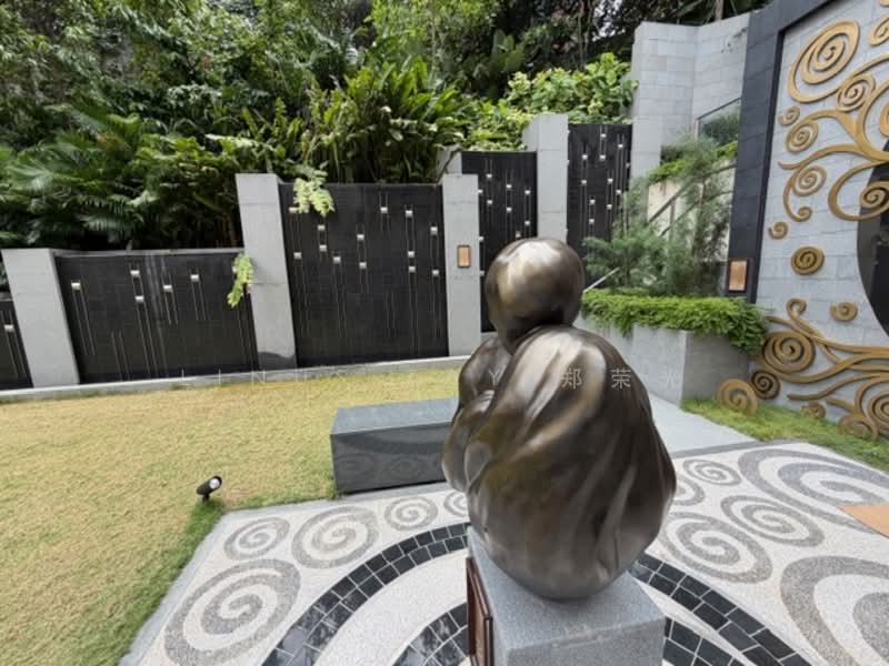 Klimt Cairnhill Condominium For Sale at S$ 8,300,000 | PropertyGuru Singapore - Garden