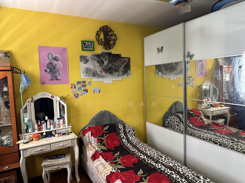 417 Serangoon Central HDB Flat For Sale at S$ 1,250,000 | PropertyGuru Singapore - Bedroom
