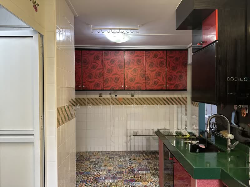 417 Serangoon Central HDB Flat For Sale at S$ 1,250,000 | PropertyGuru Singapore - Kitchen