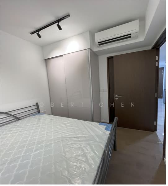 Parc Esta Condominium For Sale at S$ 1,180,000 | PropertyGuru Singapore - Bedroom