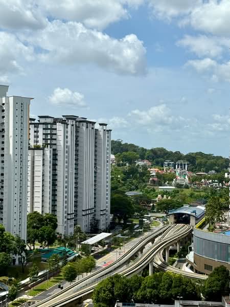 176 Lompang Road HDB Flat For Sale at S$ 950,000 | PropertyGuru Singapore - Exterior