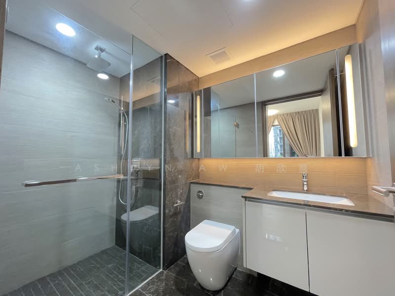 Parc Esta, 902 Sims Avenue, 2 Bedrooms, 743 sqft, Condominium For Rent, by Ashlyn Aw 胡欣慧, 500086746 - Bathroom - PropertyGuru.com.sg