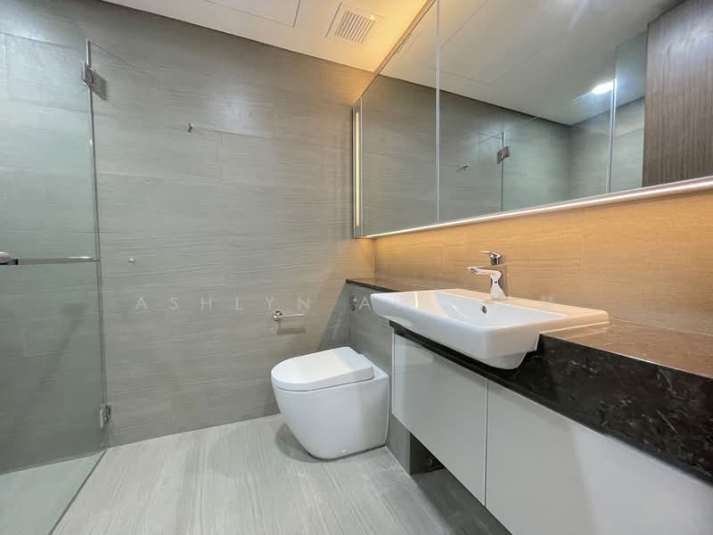 Parc Esta Condominium For Sale at S$ 1,688,000 | PropertyGuru Singapore - Bathroom
