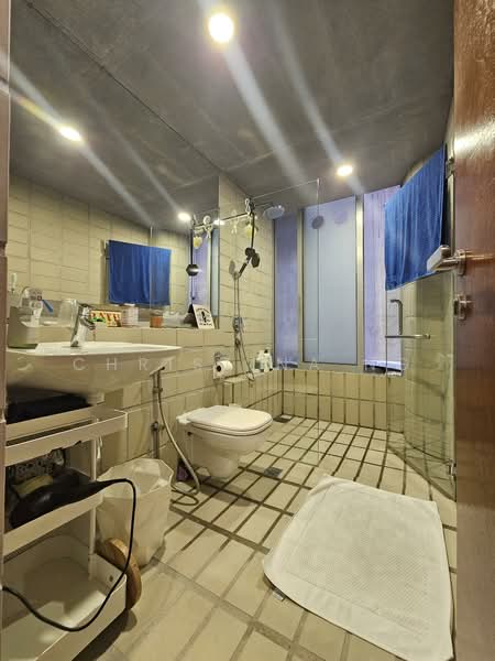 15 Jalan Tanjong, Jalan Tanjong, 4 Bedrooms, 6,000 sqft, Terraced House For Rent, by Christina Ng, 500086761 - Bathroom - PropertyGuru.com.sg