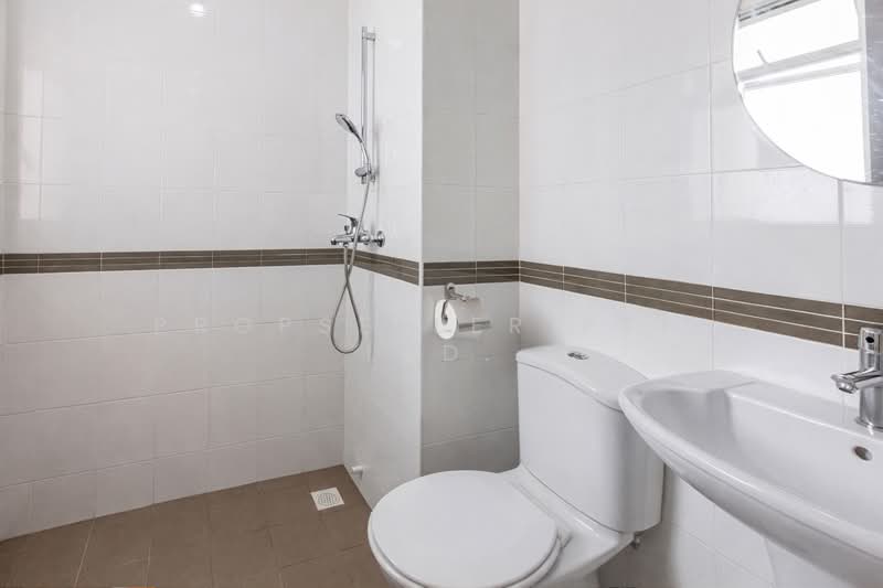 For Sale - 450C Sengkang West Way