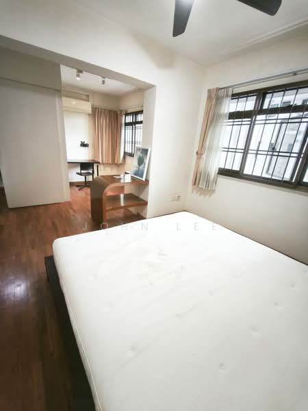 18 Cantonment Close HDB Flat For Sale at S$ 980,000 | PropertyGuru Singapore - Bedroom