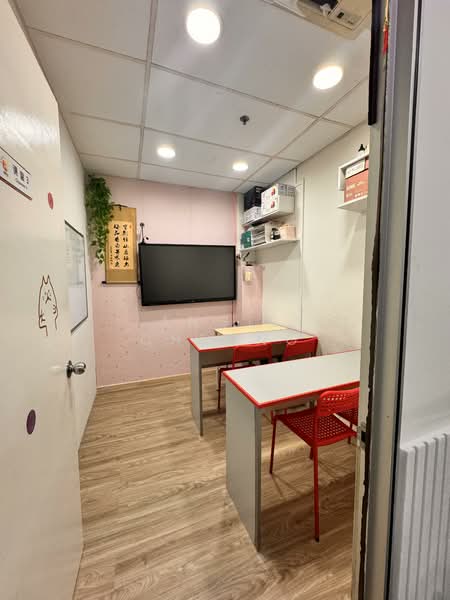 Crown Centre, 557 Bukit Timah Road, 312 sqft, Other Retail For Sale, by Angie Cheong, 500086799 - Study - CommercialGuru.com.sg