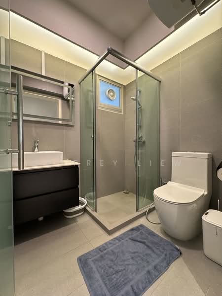 153C Bedok South Road HDB Flat For Sale at S$ 1,200,000 | PropertyGuru Singapore - Bathroom
