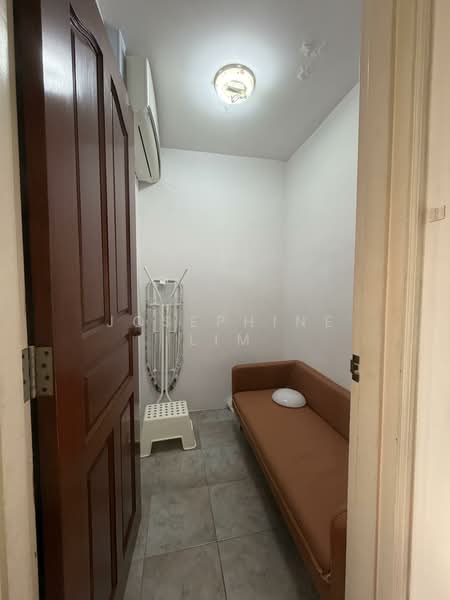 Casa Sarina Condominium For Sale at S$ 1,068,000 | PropertyGuru Singapore - Helper’s room/ Store room