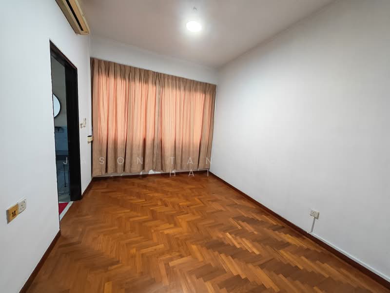 The Inglewood, The Inglewood, 5 Bedrooms, 2,800 sqft, Terraced House For Rent, by Jason Tan Liong Hai, 500086832 - Bedroom 2 - PropertyGuru.com.sg