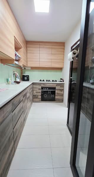 433 Bukit Panjang Ring Road HDB Flat For Sale at S$ 918,000 | PropertyGuru Singapore - Kitchen