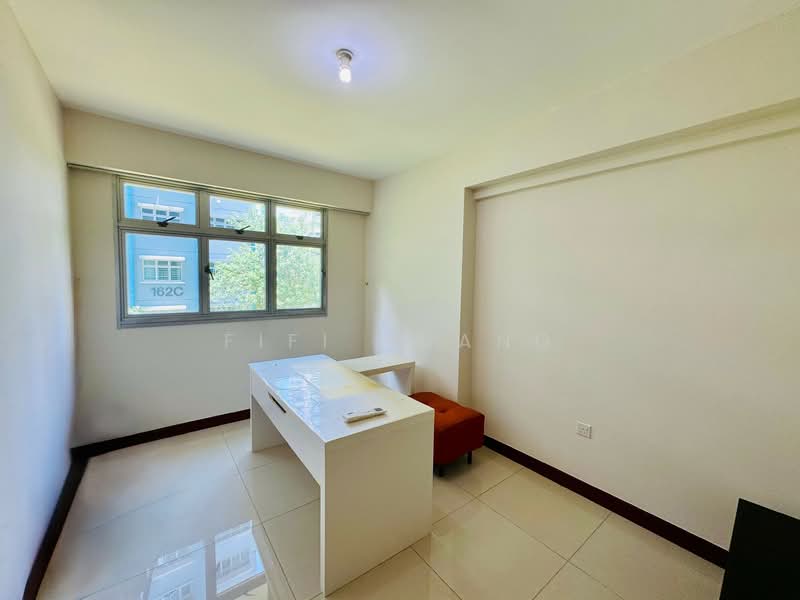 163A Rivervale Crescent, 163A Rivervale Crescent, 3 Bedrooms, 1,001 sqft, HDB Flat For Rent, by Fifi Huang, 500086844 - Common Bedroom - PropertyGuru.com.sg