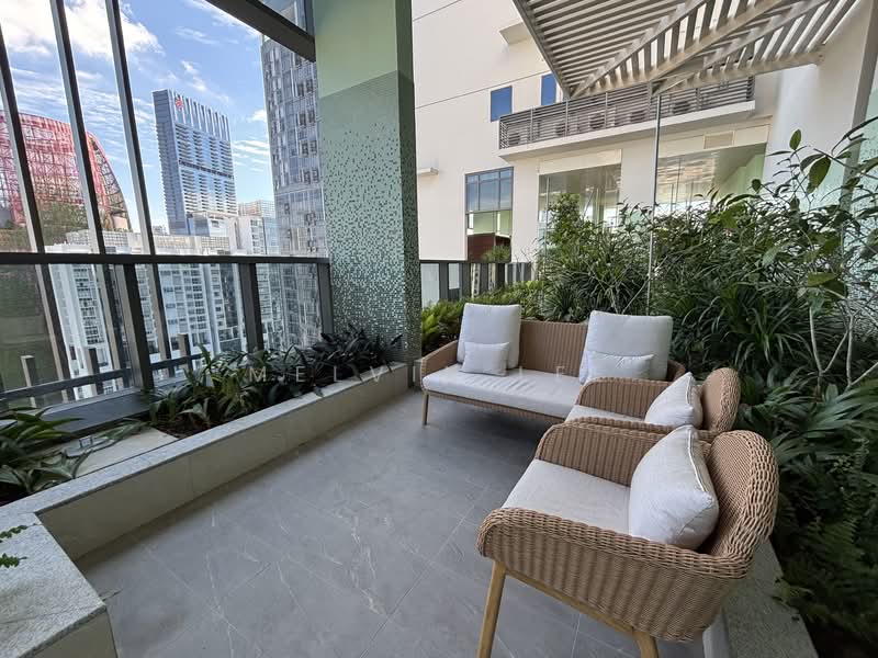 One Bernam, 1 Bernam Street, 2 Bedrooms, 807 sqft, Condominium For Rent, by Melvin Lee, 500086852 - Balcony - PropertyGuru.com.sg