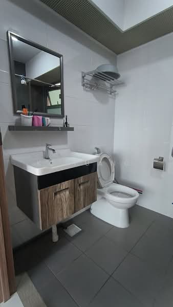 355A Anchorvale Lane HDB Flat For Sale at S$ 668,888 | PropertyGuru Singapore - Bathroom
