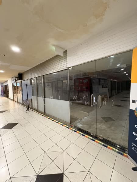 Parklane Shopping Mall, 35 Selegie Road, 441 sqft, Other Retail For Rent, by Chi Wai (Yellow Man), 500086869 - Interior - CommercialGuru.com.sg