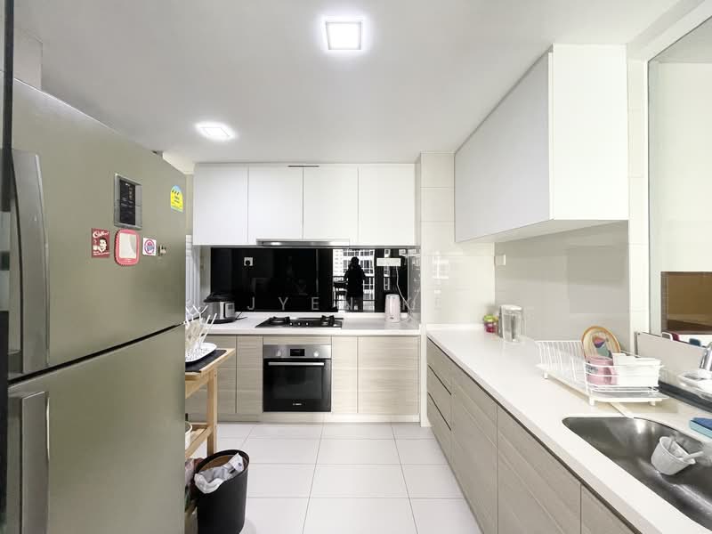 Austville Residences Executive Condominium For Sale at S$ 1,700,000 | PropertyGuru Singapore - Kitchen