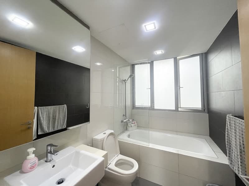 Austville Residences Executive Condominium For Sale at S$ 1,700,000 | PropertyGuru Singapore - Bathroom