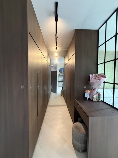 103B Bidadari Park Drive HDB Flat For Sale at S$ 1,060,000 | PropertyGuru Singapore - Walk-in Wardrobe 