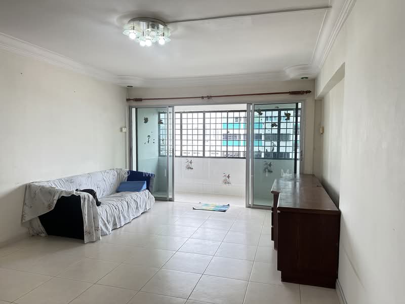 37 Marsiling Drive HDB Flat For Sale at S$ 550,000 | PropertyGuru Singapore - Living Room