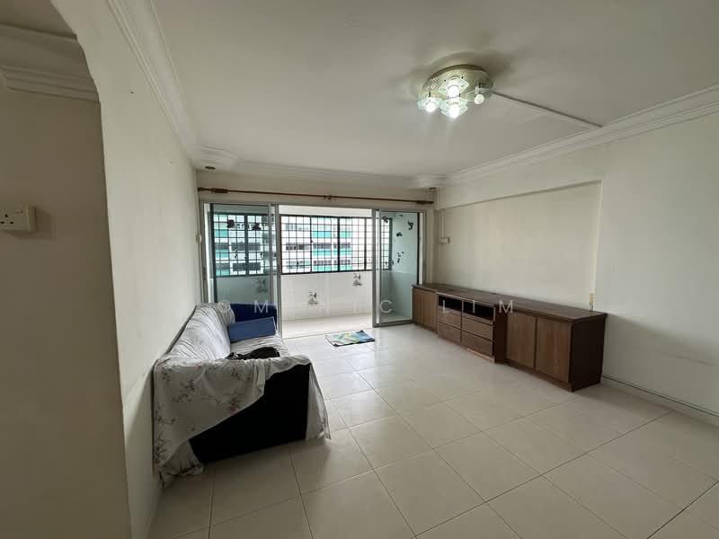 37 Marsiling Drive HDB Flat For Sale at S$ 550,000 | PropertyGuru Singapore - Living Room
