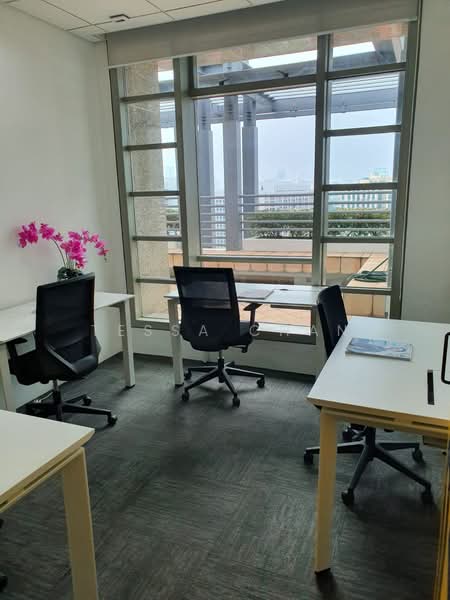 Bugis Junction Towers, 230 Victoria Street, 228 sqft, Office For Rent, by Tessa Chan, 500086890 - Office - CommercialGuru.com.sg