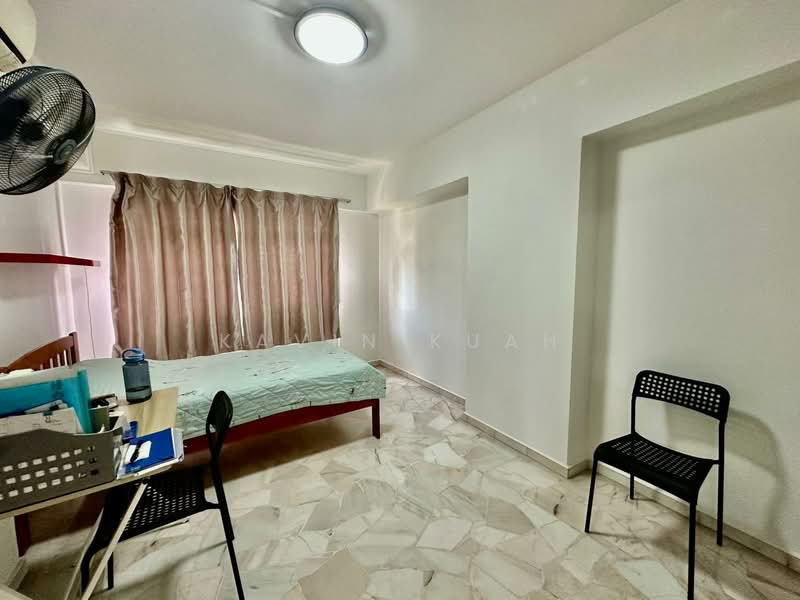518 Pasir Ris Street 52 HDB Flat For Sale at S$ 838,000 | PropertyGuru Singapore - Bedroom
