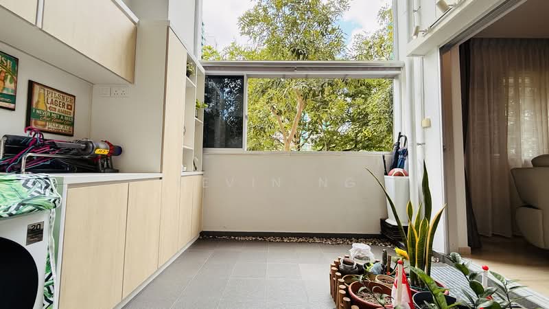 231 Bishan Street 23 HDB Flat For Sale at S$ 1,320,000 | PropertyGuru Singapore - Balcony