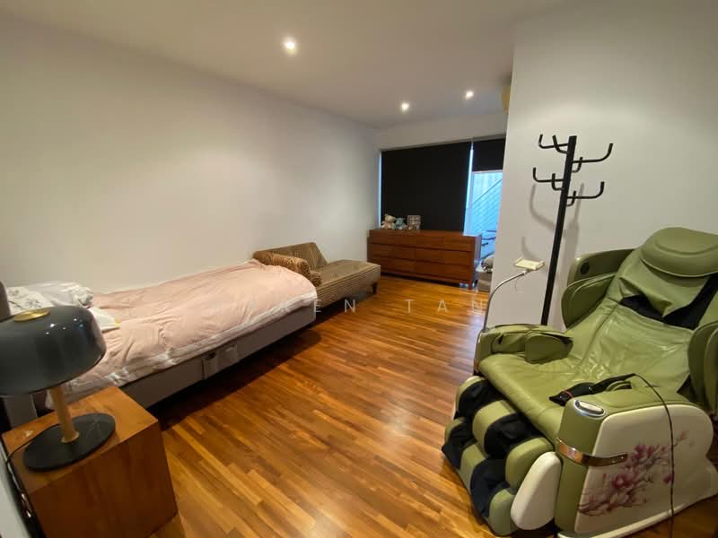 Duchess Ave, Duchess Ave, 5 Bedrooms, 3,200 sqft, Semi-Detached House For Rent, by Karen Tan, 500086904 - First level bedroom with ensuite  - PropertyGuru.com.sg