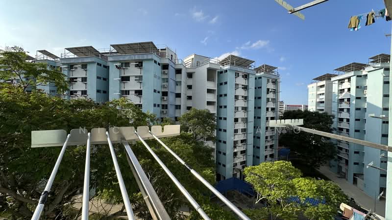 277 Tampines Street 22 HDB Flat For Sale at S$ 630,000 | PropertyGuru Singapore - Exterior